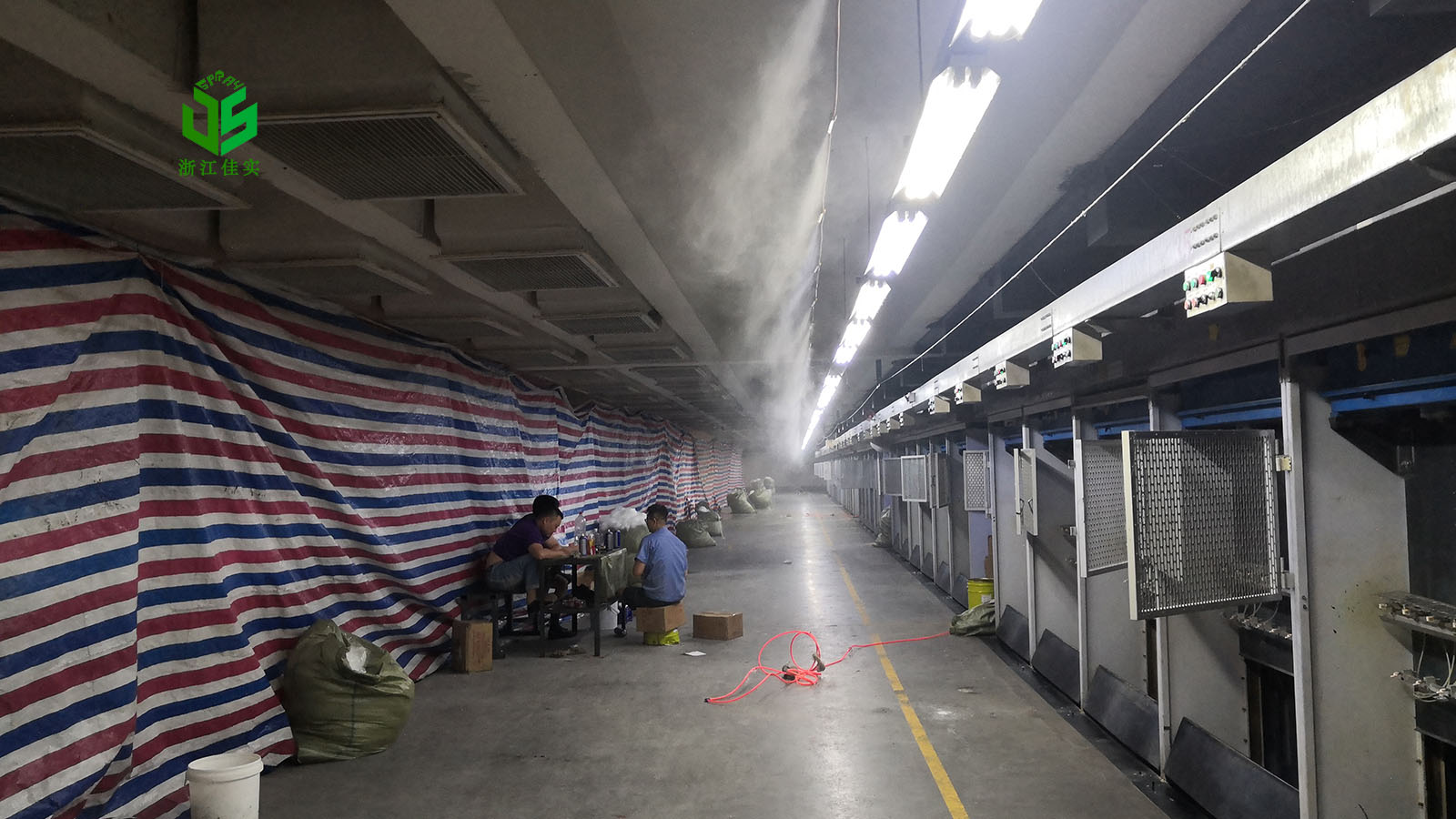 新疆解决生产湿度痛点 工厂用加湿器适配多场景